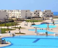 فرد امن فى قريه سياحيه فى الساحل الشمالى